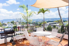 El Salvador Stays - Casa Escalon